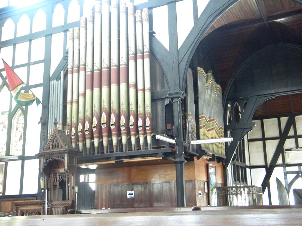 St. George Cathedral (6) 大聖堂のパイプオルガン パイプが美しい St. George Cathedral (6) 大聖堂のパイプオルガン パイプが美しい